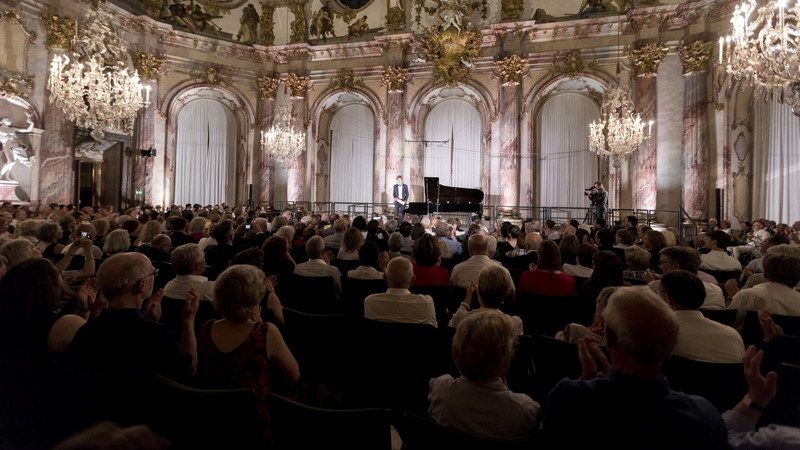 Jan Lisiecki – Night Music | Copyright: © Erika Mayer