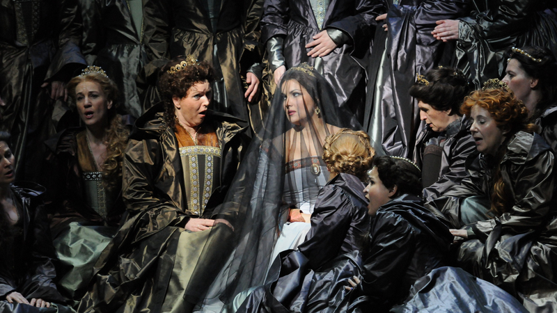 Anna Netrebko as Anna Bolena | Copyright: © ORF / Adi Schafler