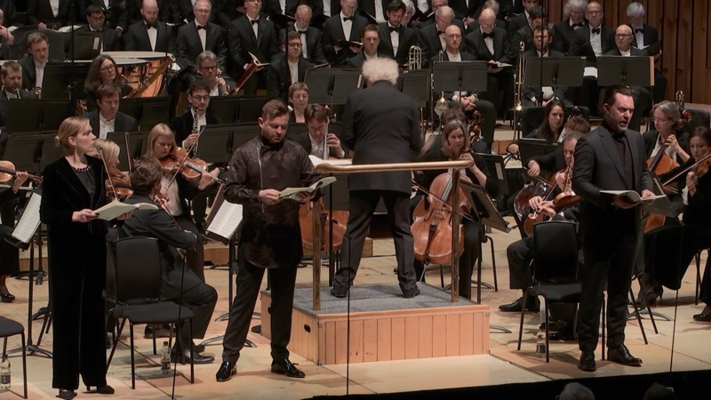 Rattle conducts Christ on the Mount of Olives | Copyright: © LSO