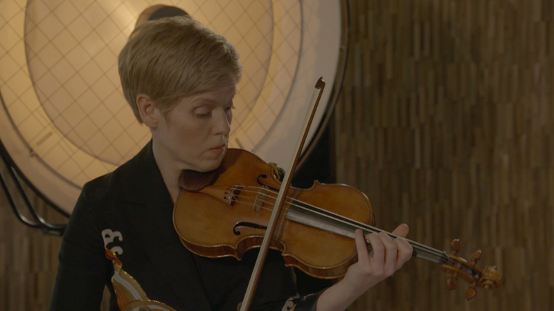 Isabelle Faust | Copyright: © NAXOS Audiovisual Division