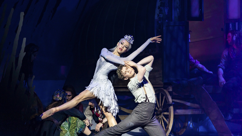 Constance Devernay as The Snow Queen and Andrew Peasgood as Kai in The Snow Queen | Copyright: © 2019 Scottish Ballet. Photograph by Andy Ross