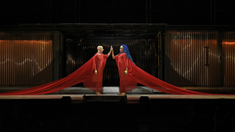 Anthony Roth Costanzo as Aknathen and J'Nai Bridges as Nefertiti in Glass' AKHNATEN | Copyright: © Karen Almond / Met Opera