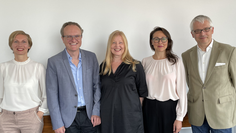 Berlin based Team of Naxos Audiovisual Division (Janet Oelschläger, Erwin Stürzer, Maria Walburga Stürzer, Alla Borisova, Frank Wienands) | Copyright: © Naxos Audiovisual Division