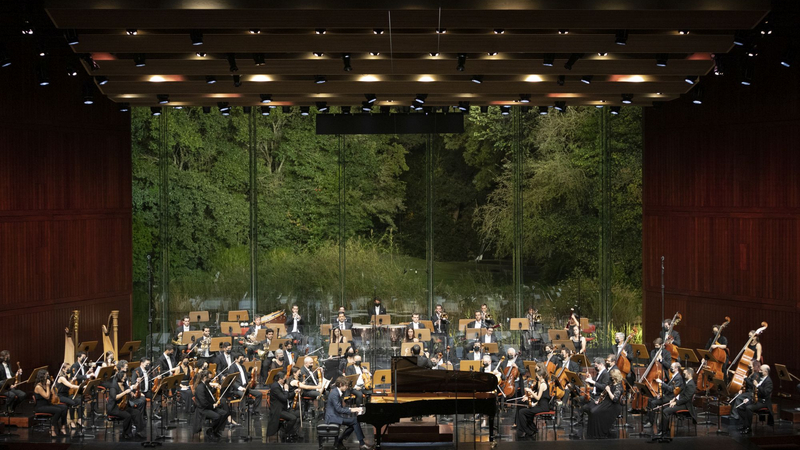 Lucas Debargue and Gulbenkian Orchestra | Copyright: © Jorge Carmona / Antena 2