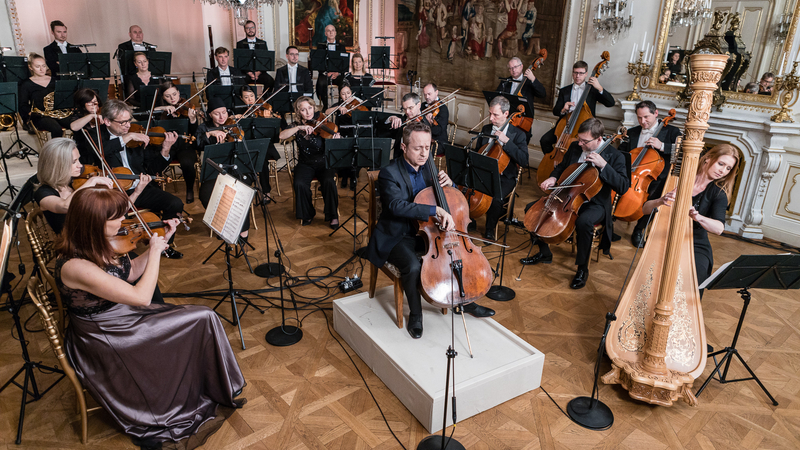 Marc Coppey - PKF Prague Philharmonia | Copyright: © Petr Čepela