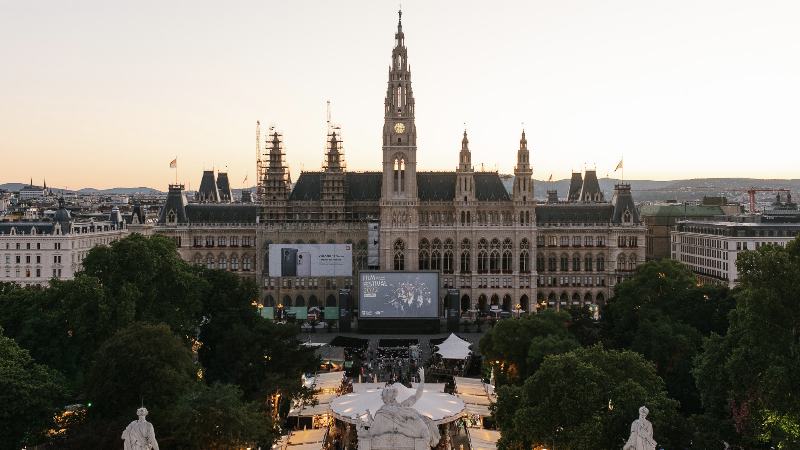 View on the 32th edition of Film Festival at Vienna Rathausplatz | Copyright: © stadt wien marketing, Theresa Wey