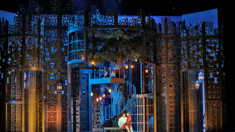 A scene from Mozart’s LE NOZZE DI FIGARO | Copyright: © Ken Howard / Met Opera