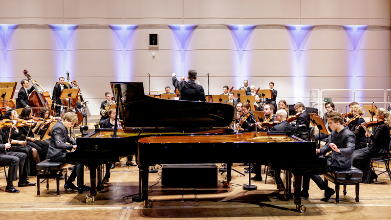Two Piano Fireworks and Symphonic Splendour | Copyright: © Holger Jacoby