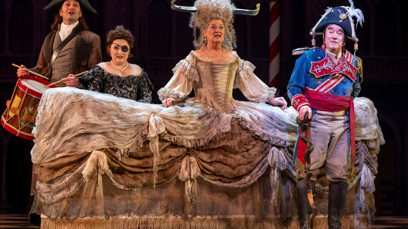 Dan Shelvey, Catriona Hewitson, Yvonne Howard & Richard Suart in The Gondoliers | Copyright: © James Glossop / Scottish Opera / Opus Arte