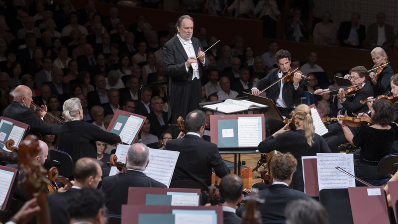 Riccardo Chailly and the Lucerne Festival Orchestra | Copyright: &copy; Priska Ketterer