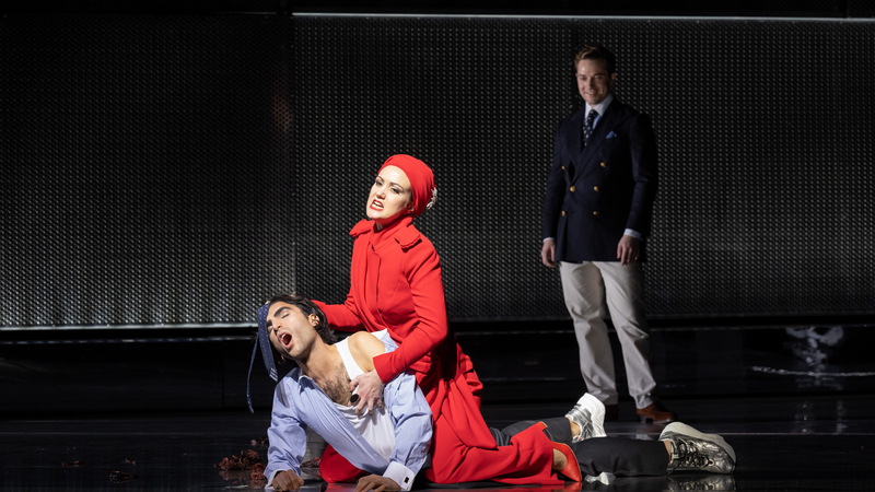 Giulio Cesare_Julie Fuchs_Cameron Shahbazi | Copyright: &copy; Naxos Audiovisual / © Photo by Monika Rittershaus