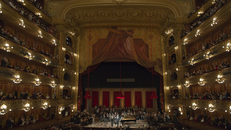 The audience in Buenos Aires 