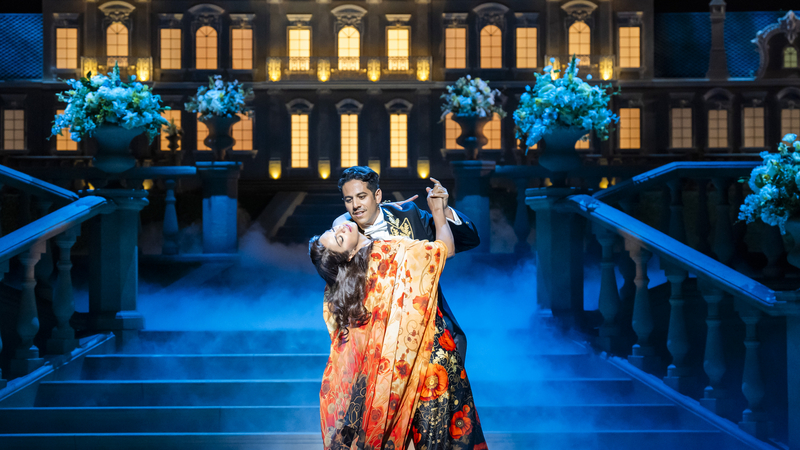 Hanna Glawari (Danielle de Niese) and Count Danilo (Germán Olvera) | Copyright: &copy; © Glyndebourne Productions Ltd. Photo: Tristram Kenton