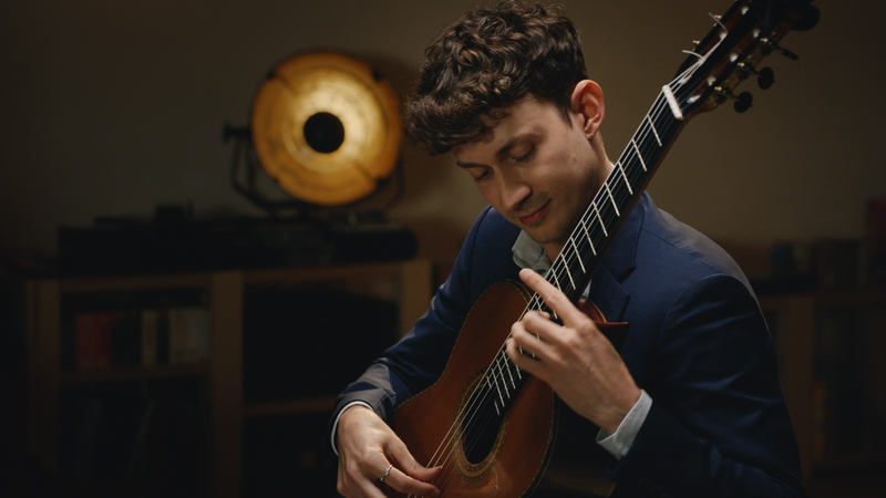 Thibaut Garcia – A guitar with a view | Copyright: &copy; Stills (c) Idéale Audience Group