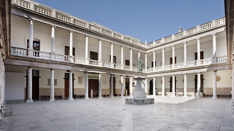 Renaissance courtyard of Valencia’s Old University | Copyright: &copy; unknown