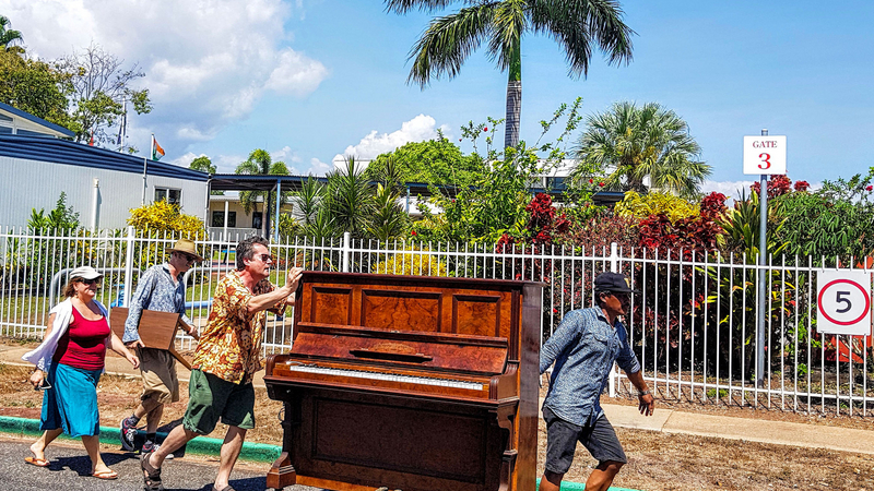 Piano tuner, Martin Tucker with parrot | Copyright: &copy; Natalia Laska