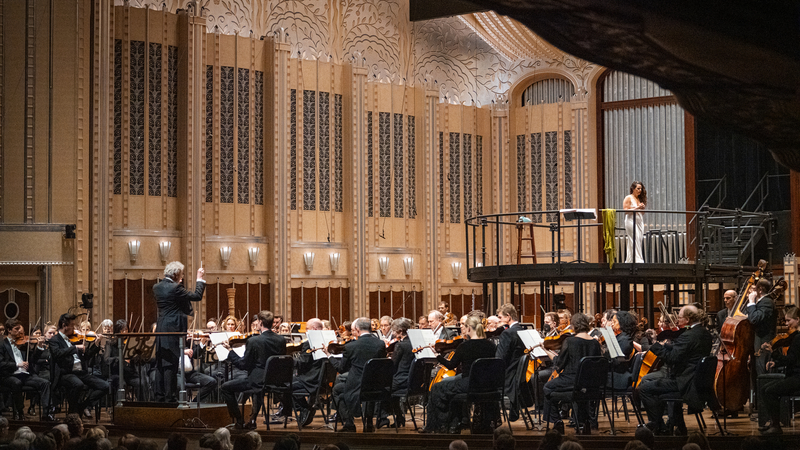 Sarah Aristidou and The Cleveland Orchestra | Copyright: &copy; Aireonna McCall-Dube